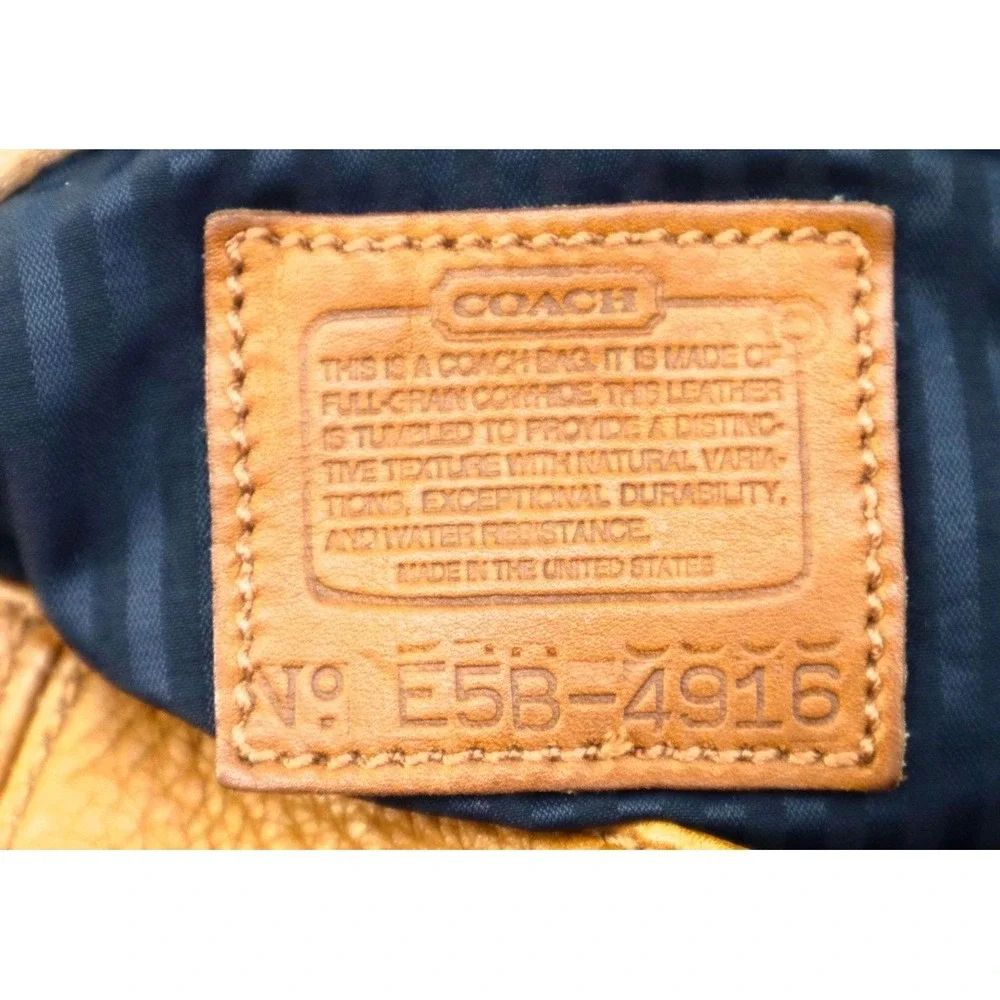 Coach Vintage 90s Sonoma Tan Pebbled Leather Bucket Bag